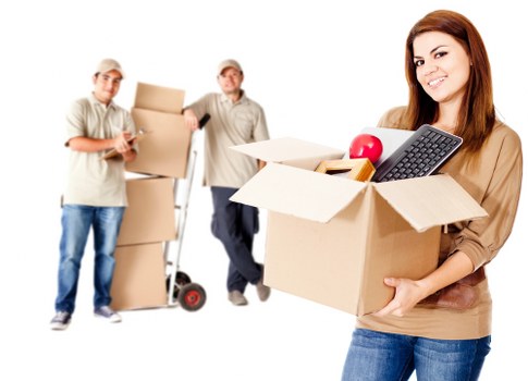 Packing fragile household items for a move near Green Lanes