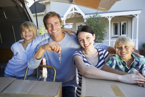 Truck hire service suited to Harringay property moves